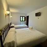 Hotel Castillo Valdes
