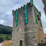 酒店 Castillo Valdes 萨拉斯
