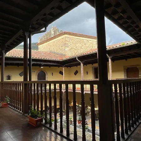 Castillo Valdes Hotel