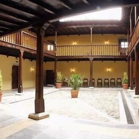 Castillo Valdés 2* Salas (Asturias)