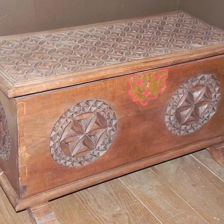 Castillo Valdés Hotel