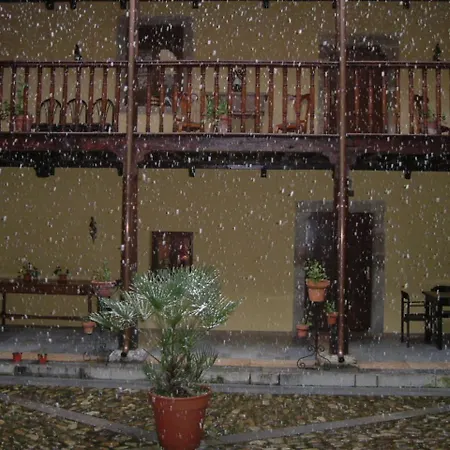 Castillo Valdes Hotel Salas (Asturias)