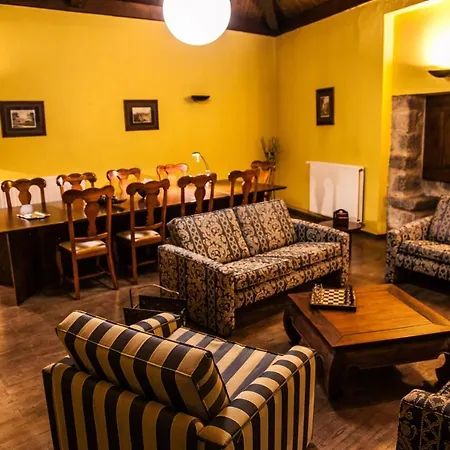 Castillo Valdes Hotel 2*