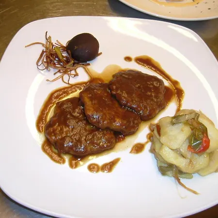 Castillo Valdés Hotel 2*