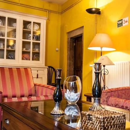 Castillo Valdes Hotel 2*