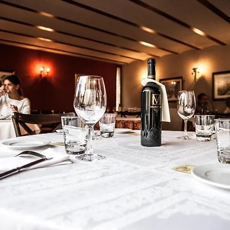 Hotel Castillo Valdes