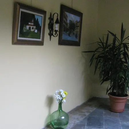 Castillo Valdes 2*