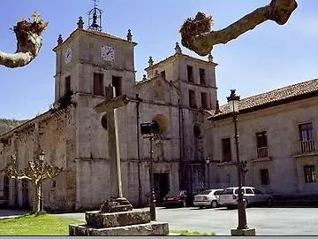 Hotel Castillo Valdes