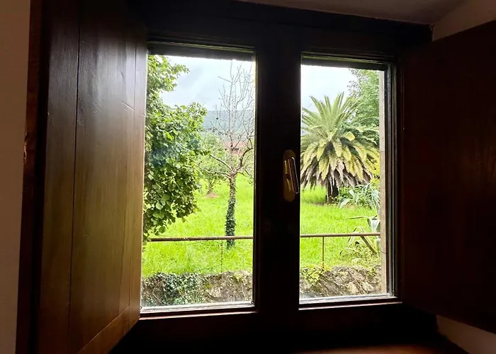 Castillo Valdes Hotel Salas (Asturias)