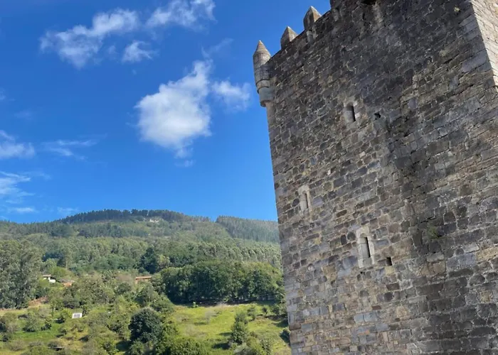 Castillo Valdes Hotel Salas (Asturias)