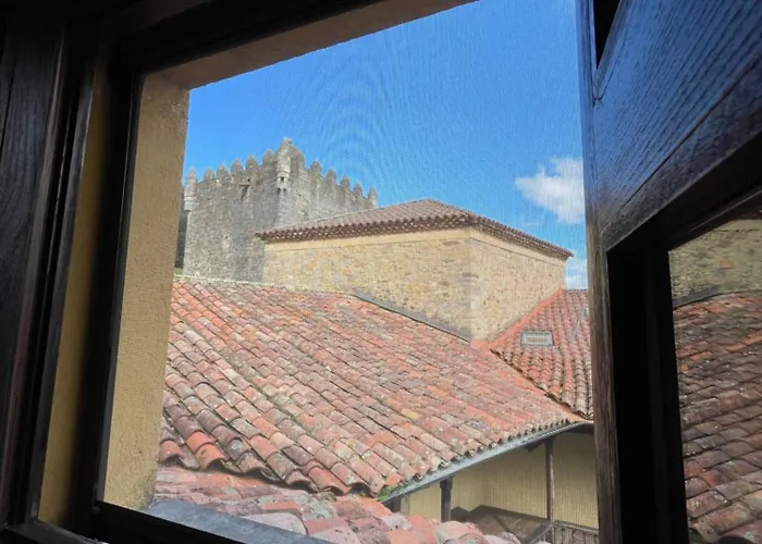 Hotel Castillo Valdes