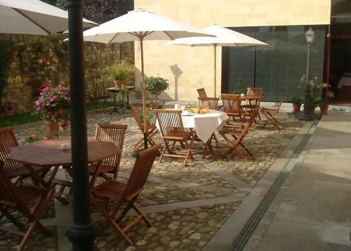 Castillo Valdes Hotel