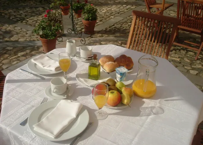 Castillo Valdes Hotel Salas (Asturias)