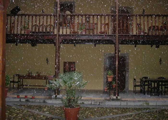 Castillo Valdes Hotel Salas (Asturias)