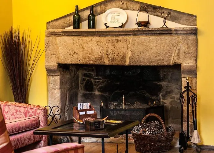 Hotel Castillo Valdes