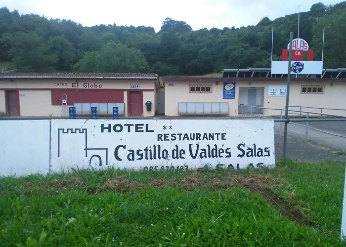 Castillo Valdes Hotel 2*